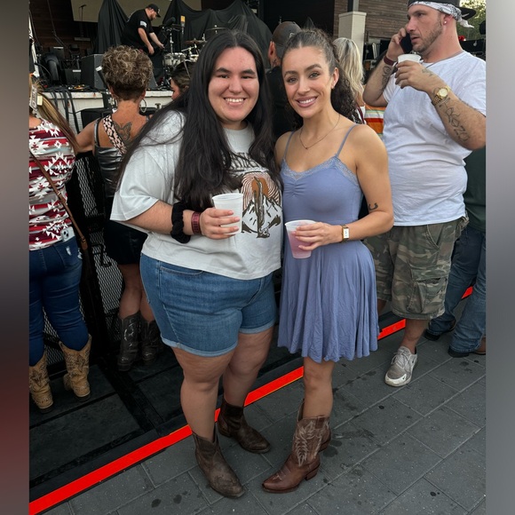 Meet your Posher, Macki - Picture 2 of 4